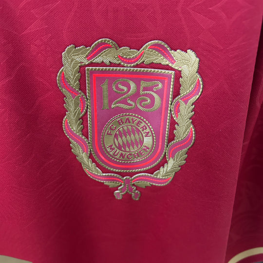 Camisa Bayern Munich Edição 125º aniversário 25/26 - Masculina Adidas - Vermelha