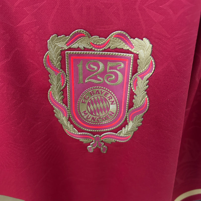 Camisa Bayern Munich Edição 125º aniversário 25/26 - Masculina Adidas - Vermelha