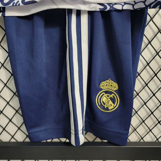 Kit Infantil Real Madrid 23/24 - Branca - Special Edition