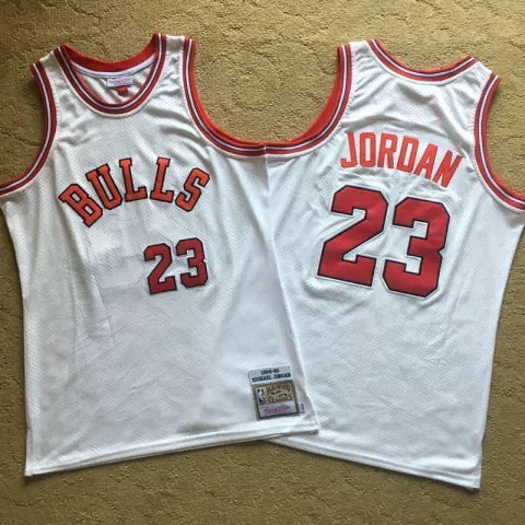 Regata NBA Chicago Bulls Retrô 1984-1985 Mitchell & Ness Authentic Jordan 23 - Branca