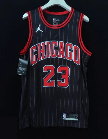 Regata NBA Chicago Bulls Edition 20-21 Nike Authentic Lavine 8 - Preta e Vermelha